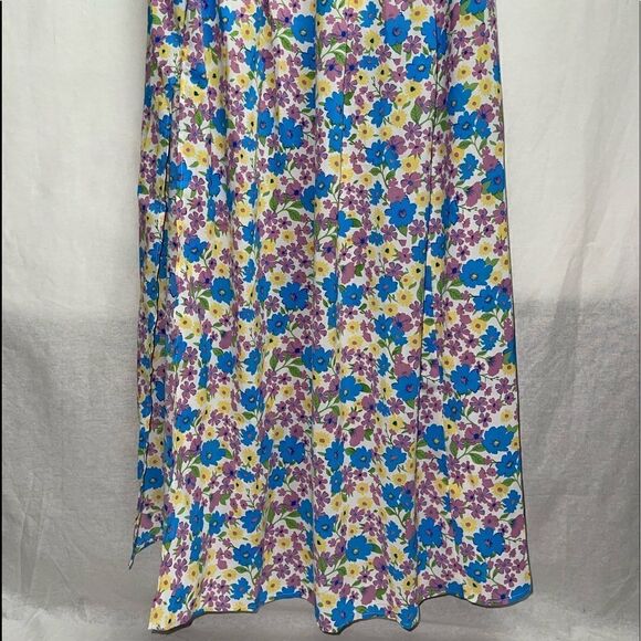 Floral Maxi Dress - Picture 14 of 14